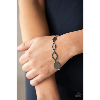 OVAL and Out - Black Bracelet - Deb's Jazzy Jems