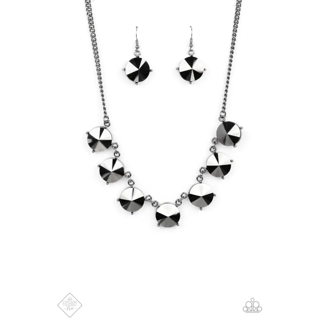 The SHOWCASE Must Go On - Black Necklace - Necklaces